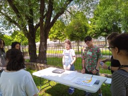students explain the project to the public